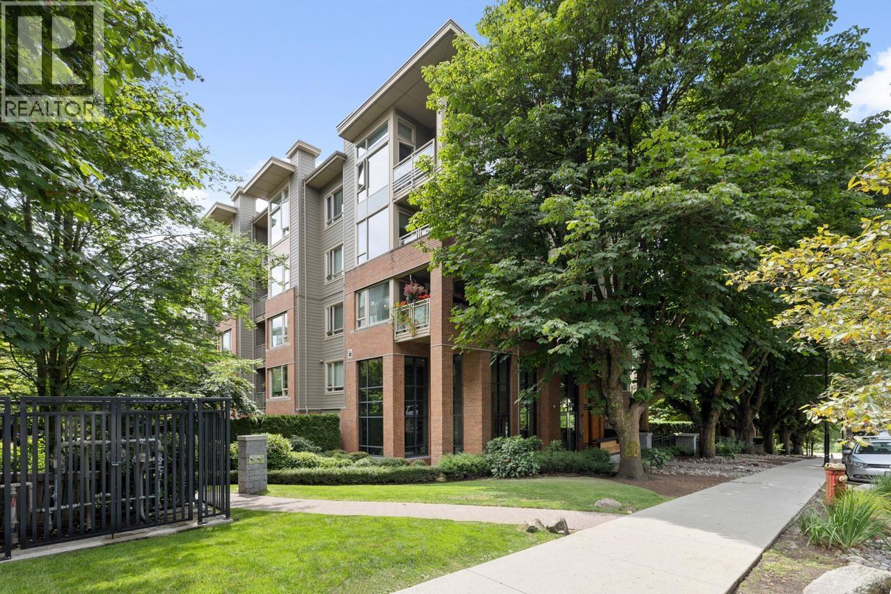 304 139 W 22ND STREET, North Vancouver