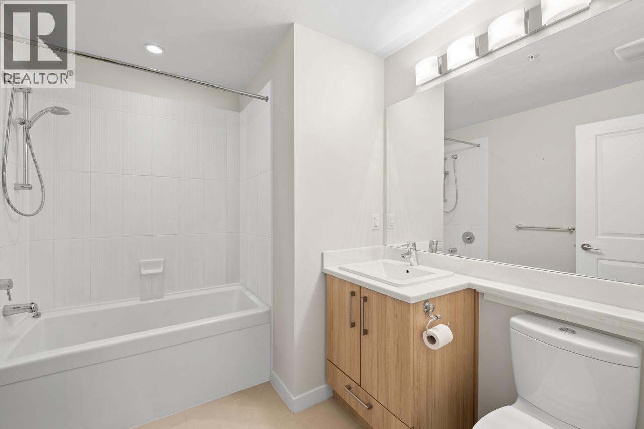 304 139 W 22ND STREET, North Vancouver