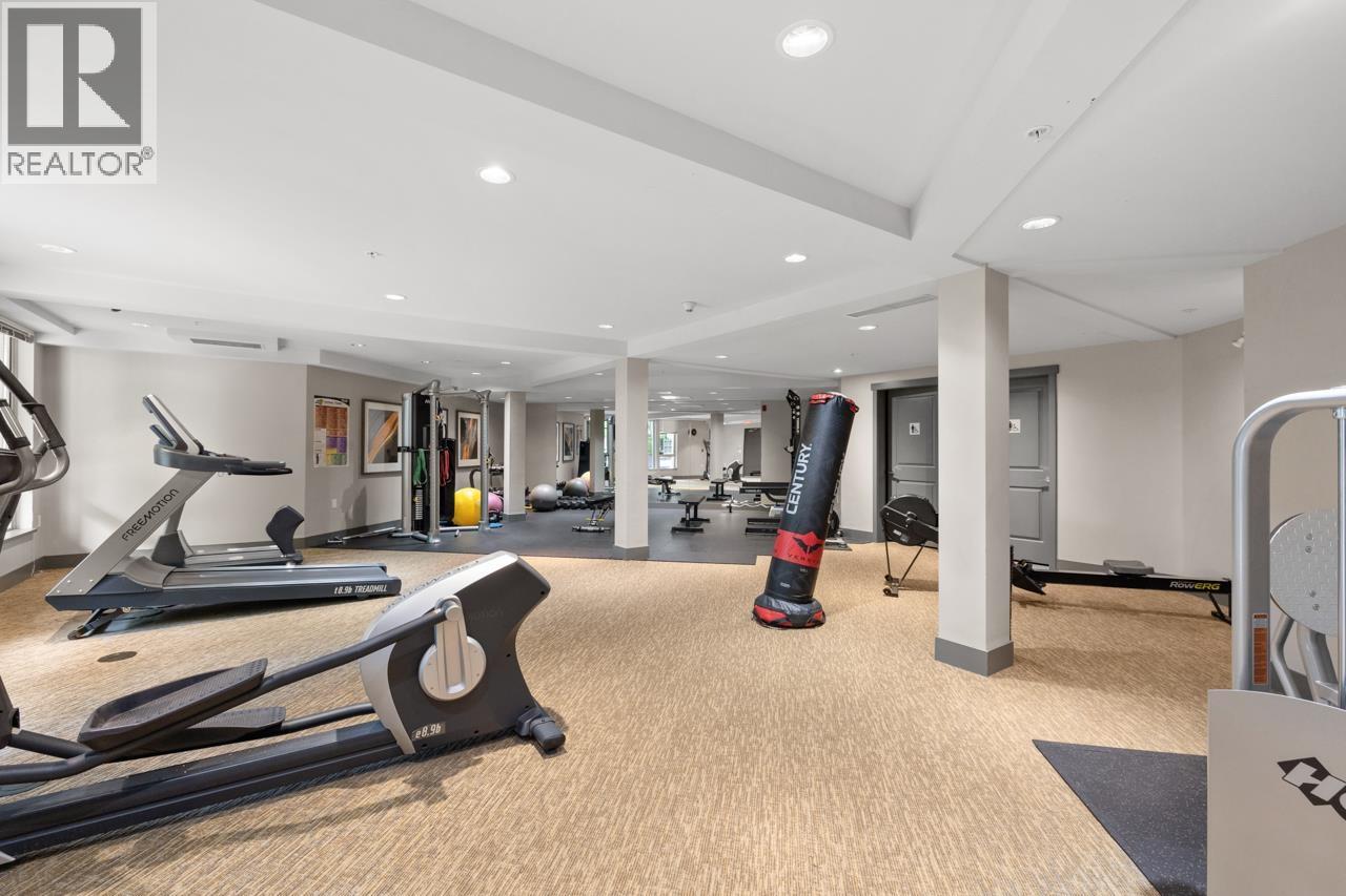 304 139 W 22ND STREET, North Vancouver