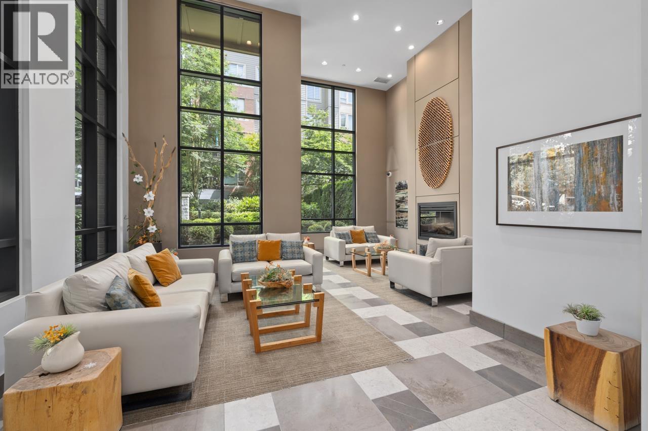 304 139 W 22ND STREET, North Vancouver