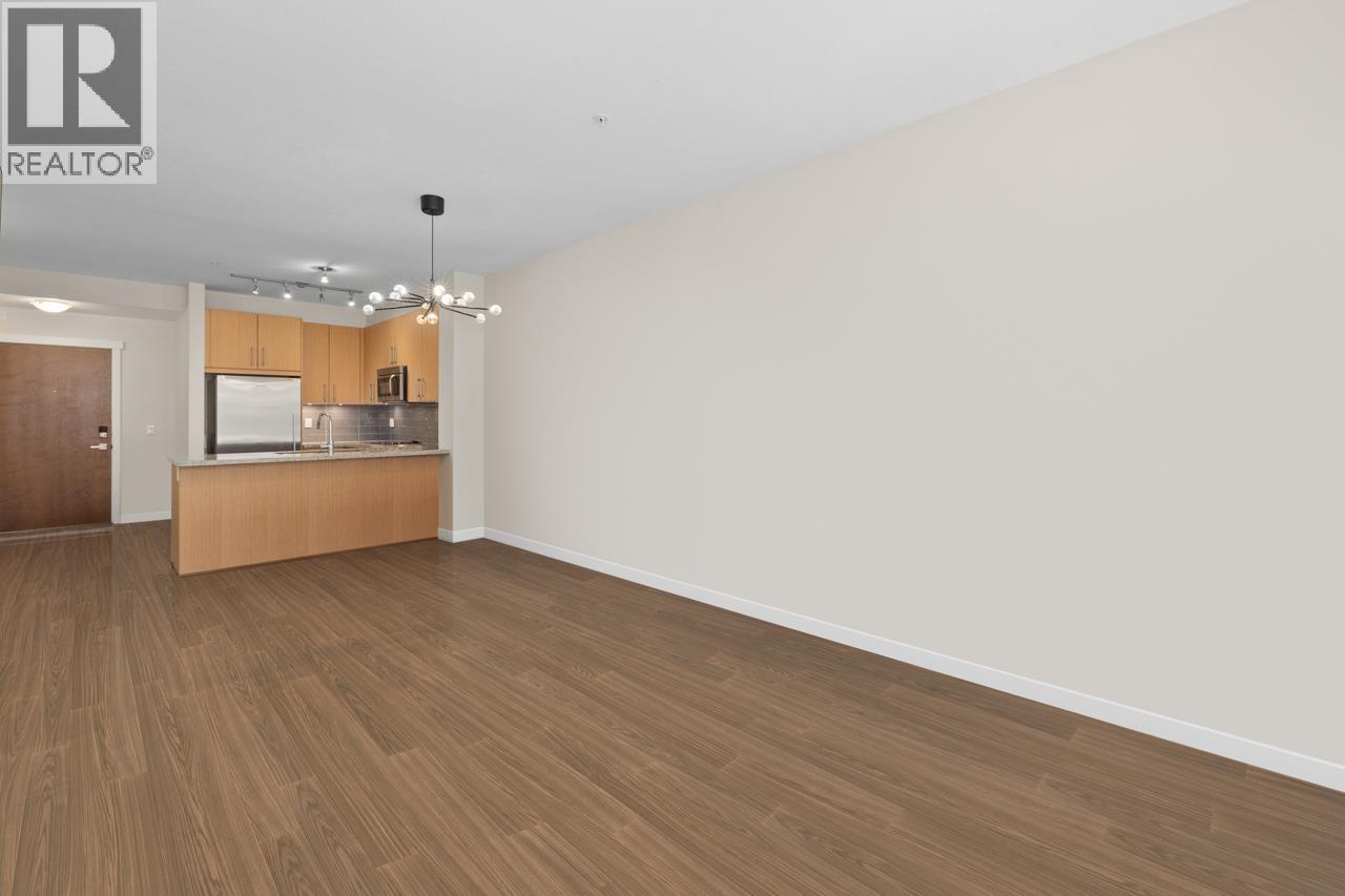 304 139 W 22ND STREET, North Vancouver