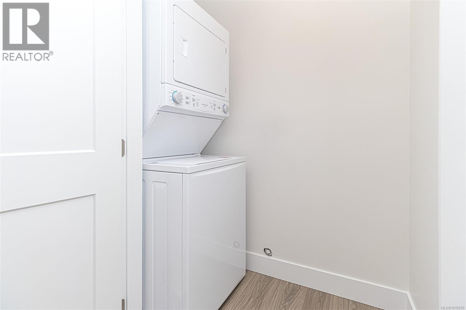 2588 Nickson Way, Sooke