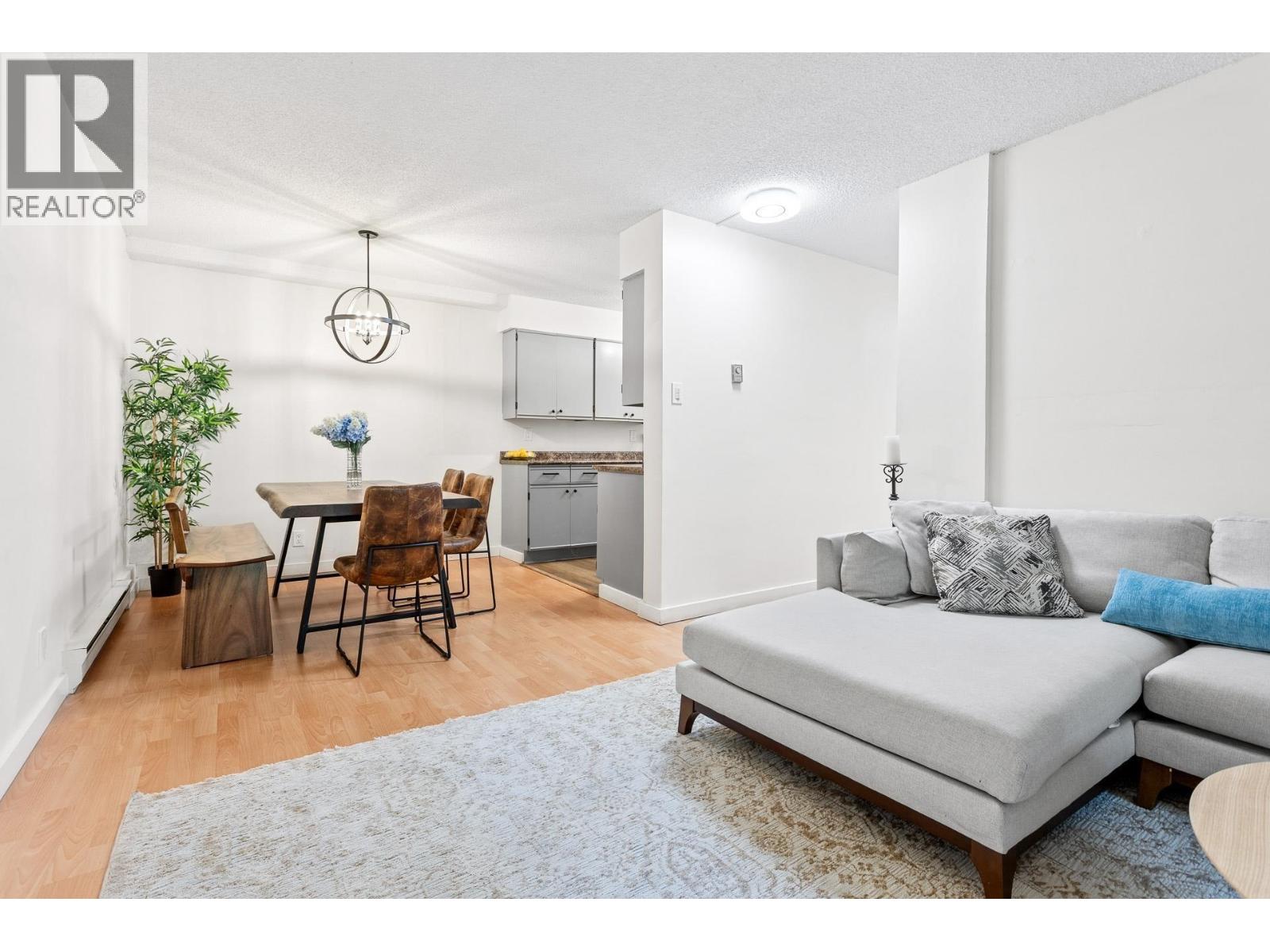 28 9521 CARDSTON COURT, Burnaby