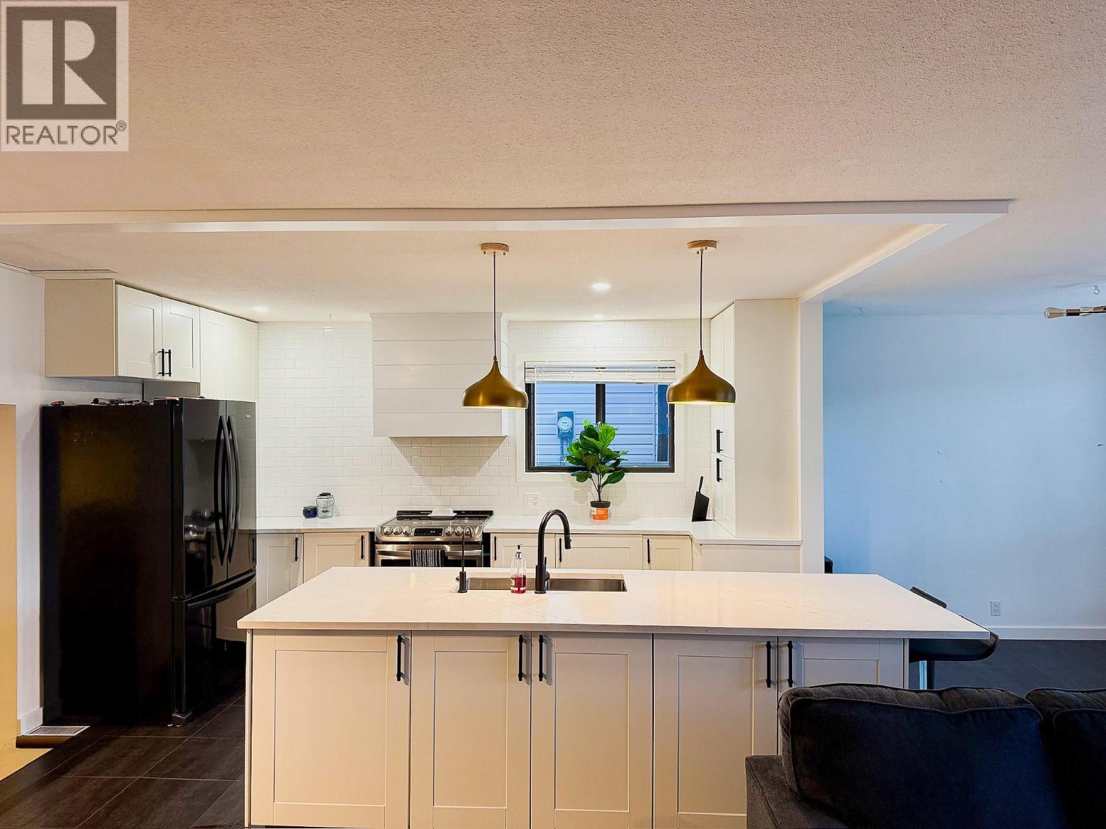 10728 18 Street, Dawson Creek