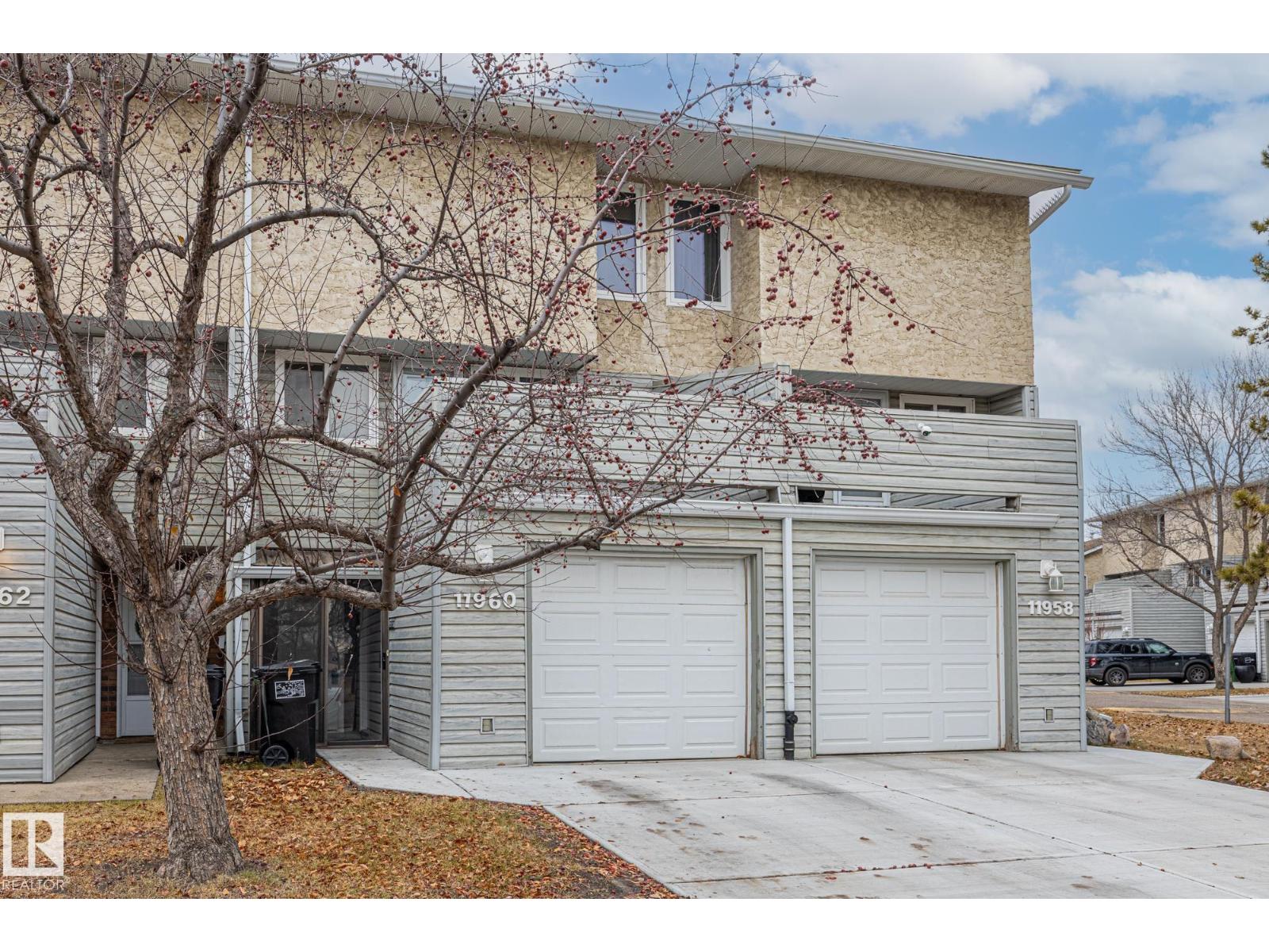 11960 145 AV NW, Edmonton