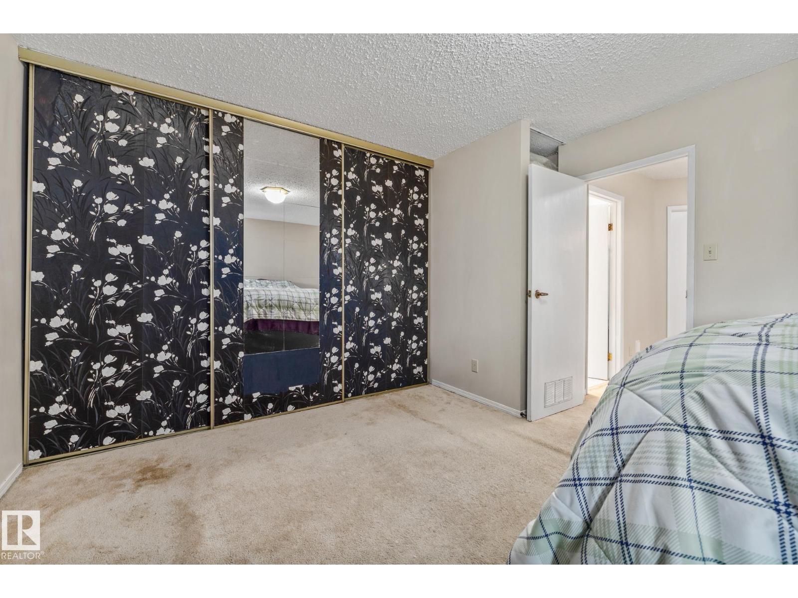 11960 145 AV NW, Edmonton