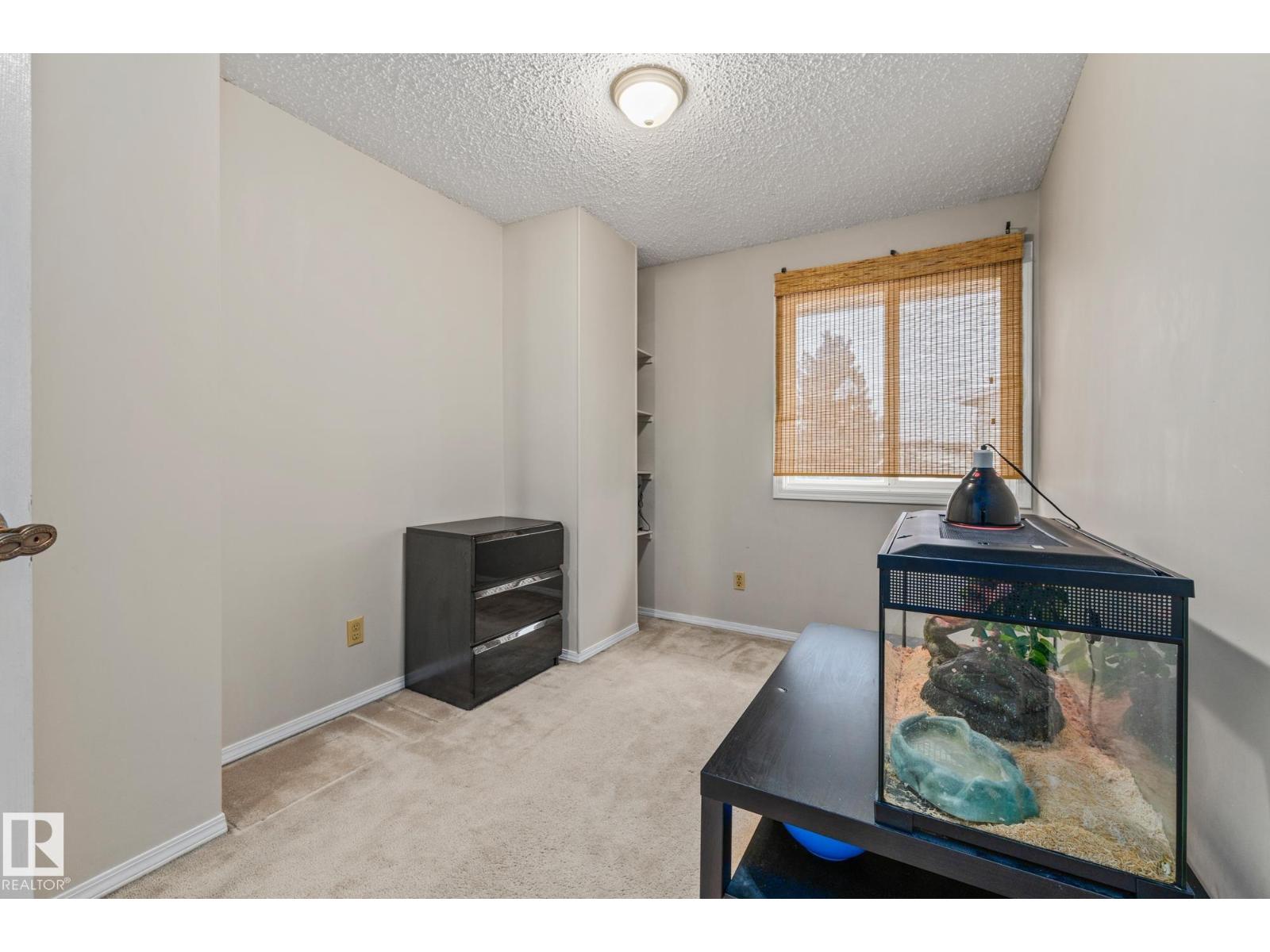 11960 145 AV NW, Edmonton