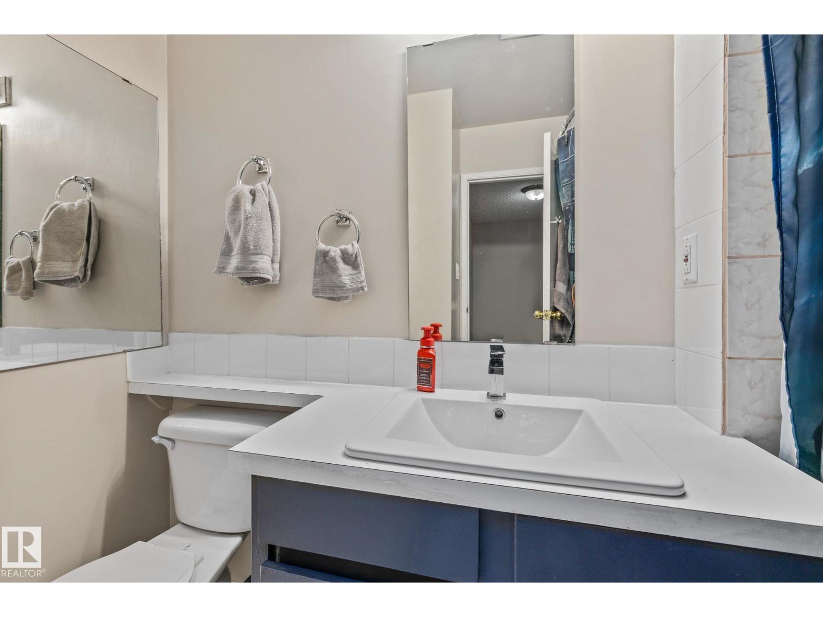 11960 145 AV NW, Edmonton