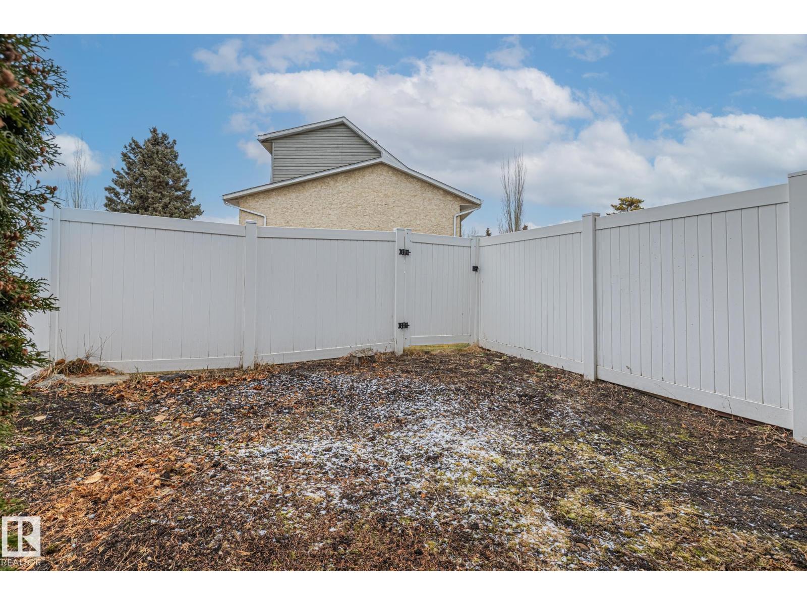 11960 145 AV NW, Edmonton