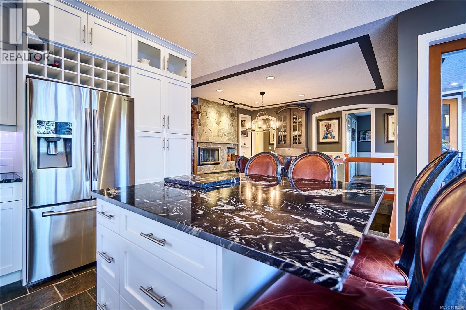 301 Mount Royal Pl, Nanaimo