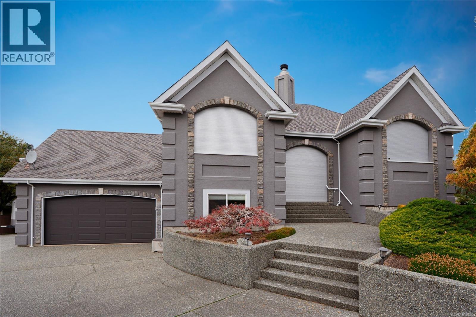 301 Mount Royal Pl, Nanaimo