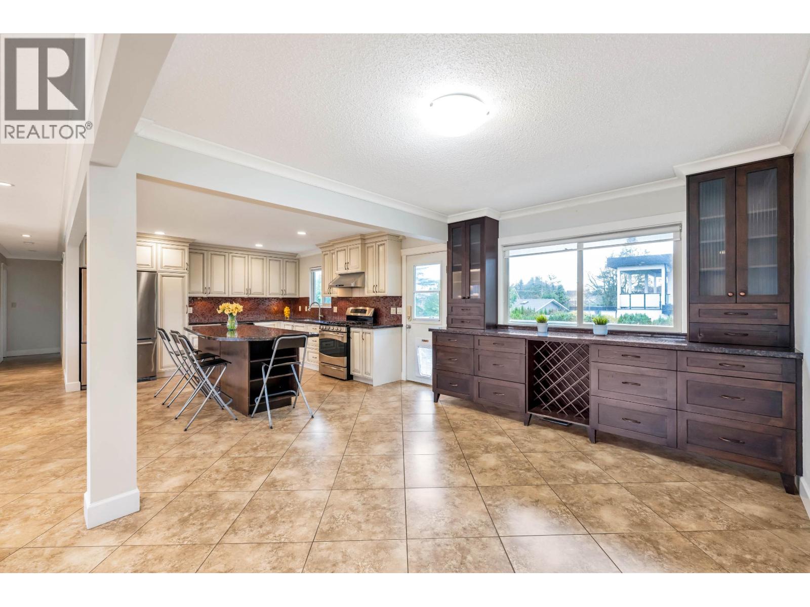 5213 WALNUT Place, Delta