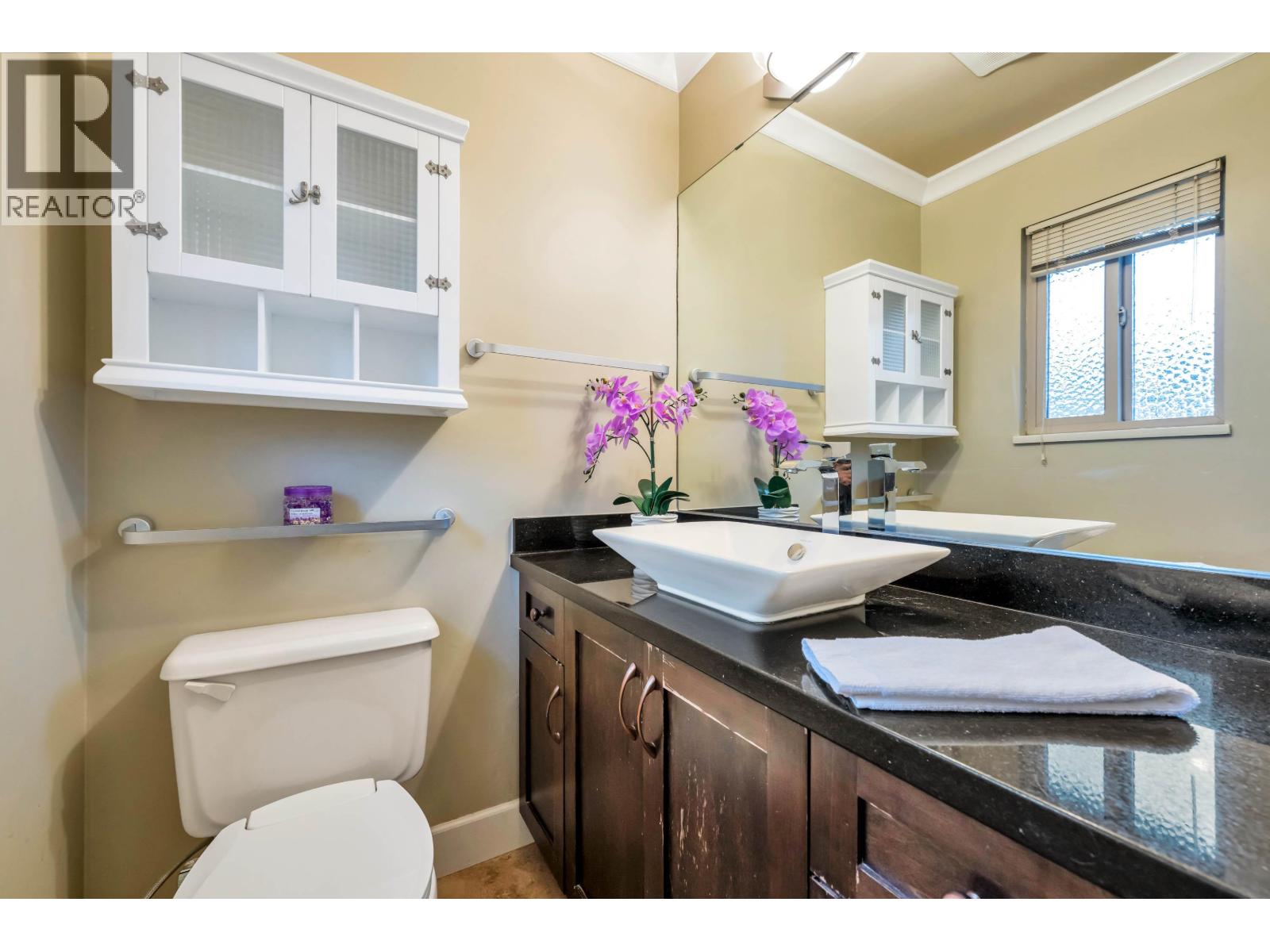 5213 WALNUT Place, Delta