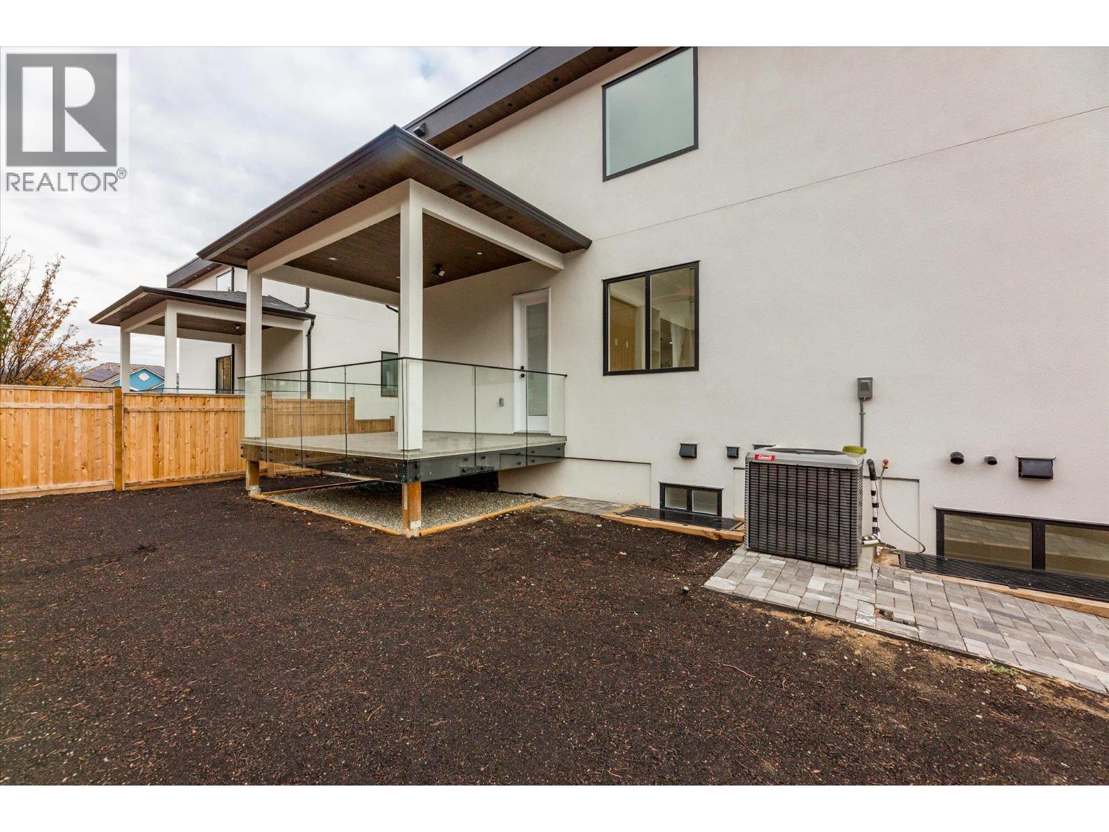  1818 Crosby Road, Kelowna