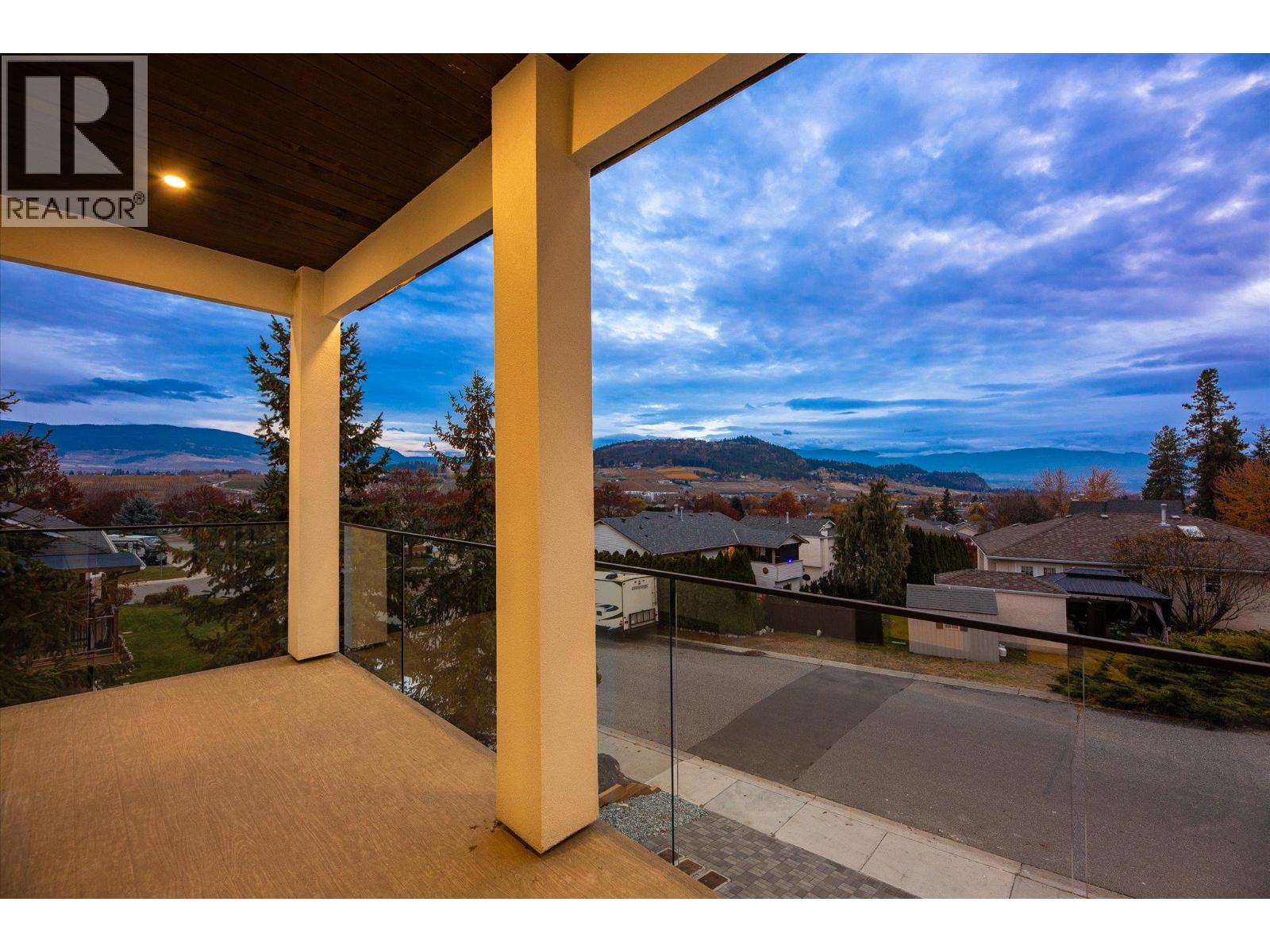  1818 Crosby Road, Kelowna