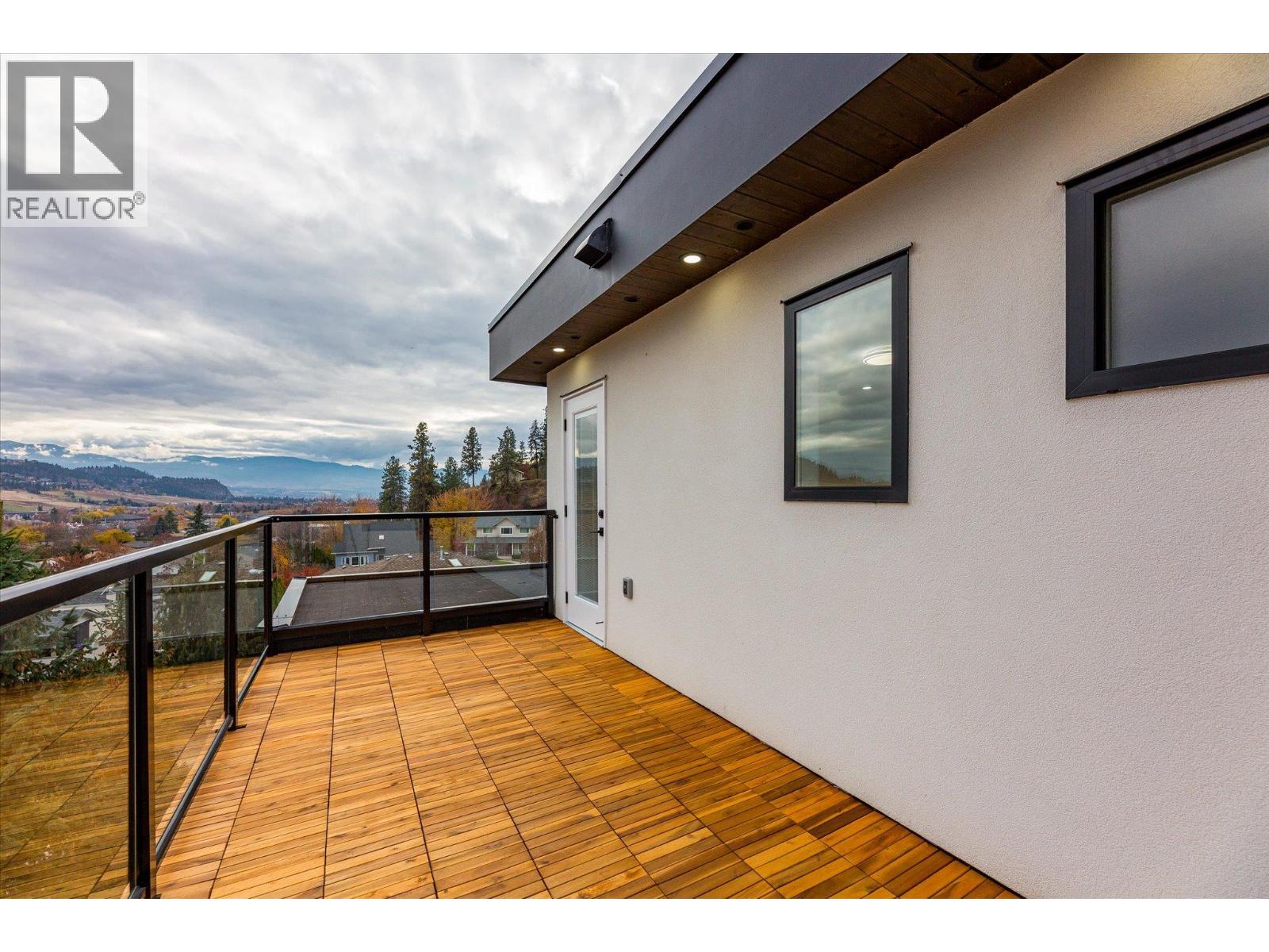  1818 Crosby Road, Kelowna