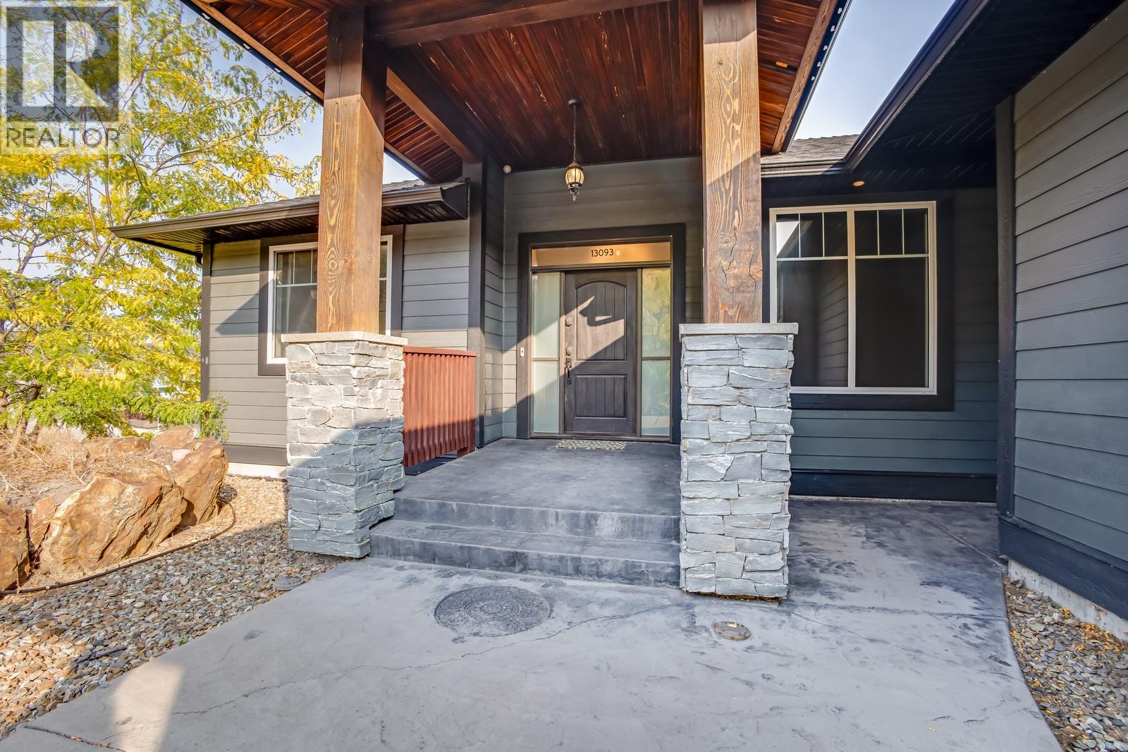  13093 Shoreline Drive, Lake Country