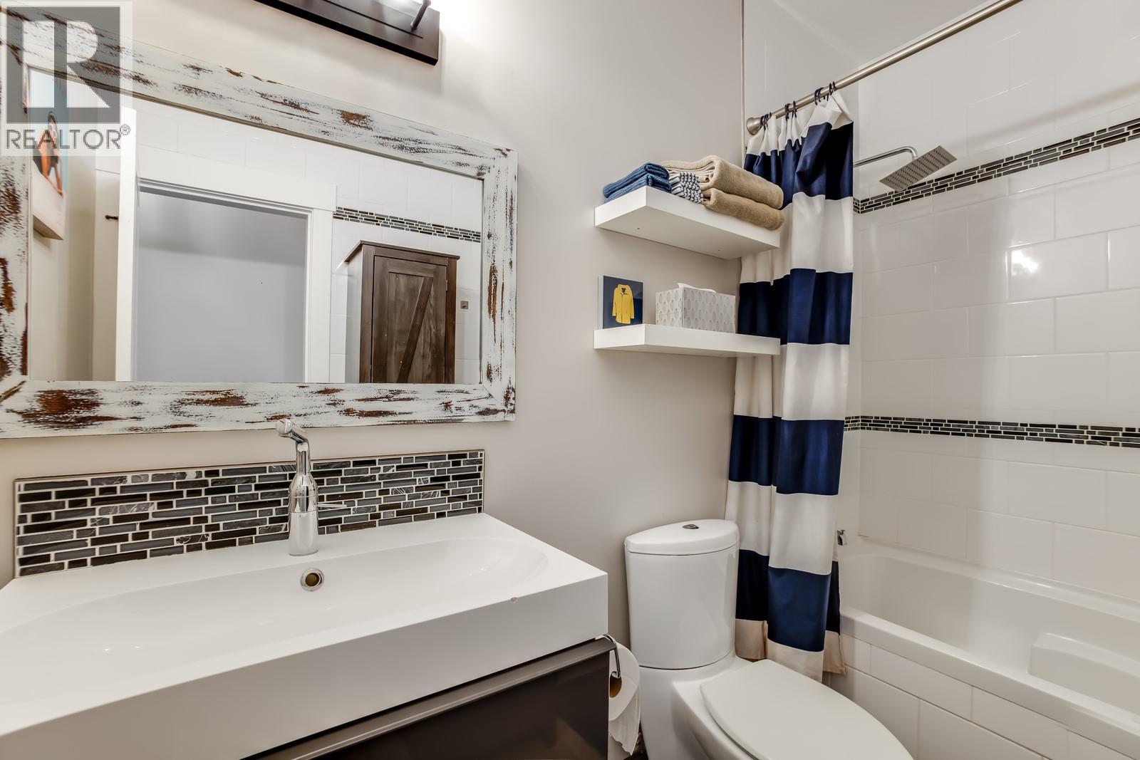  13093 Shoreline Drive, Lake Country