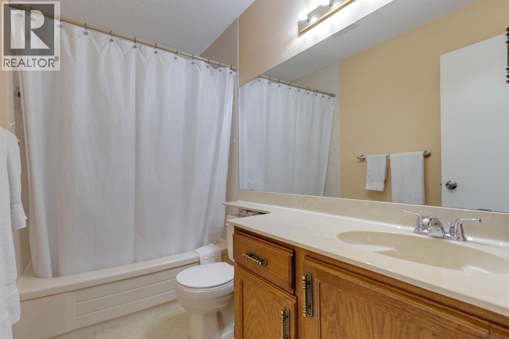 Single Family House for Sale in  Wood Valley Rise SW Woodbine Calgary 