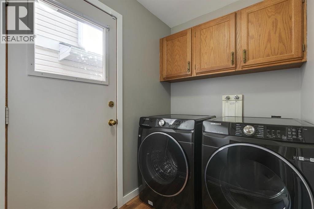 Single Family House for Sale in  Wood Valley Rise SW Woodbine Calgary 