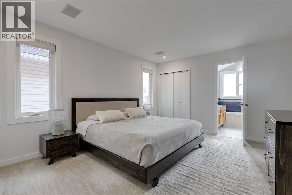 Single Family House for Sale in  Wood Valley Rise SW Woodbine Calgary 