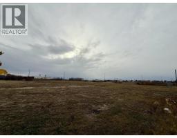 7405 100 Avenue, Fort St  John, BC V1J5T8 Photo 7