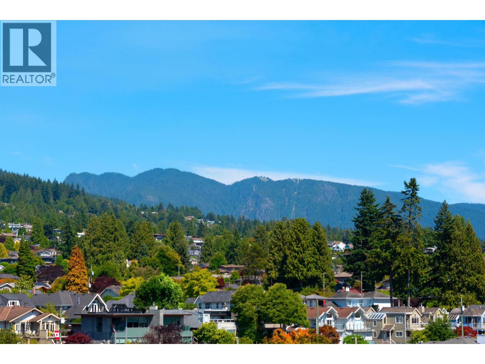 708 150 24TH STREET, West Vancouver