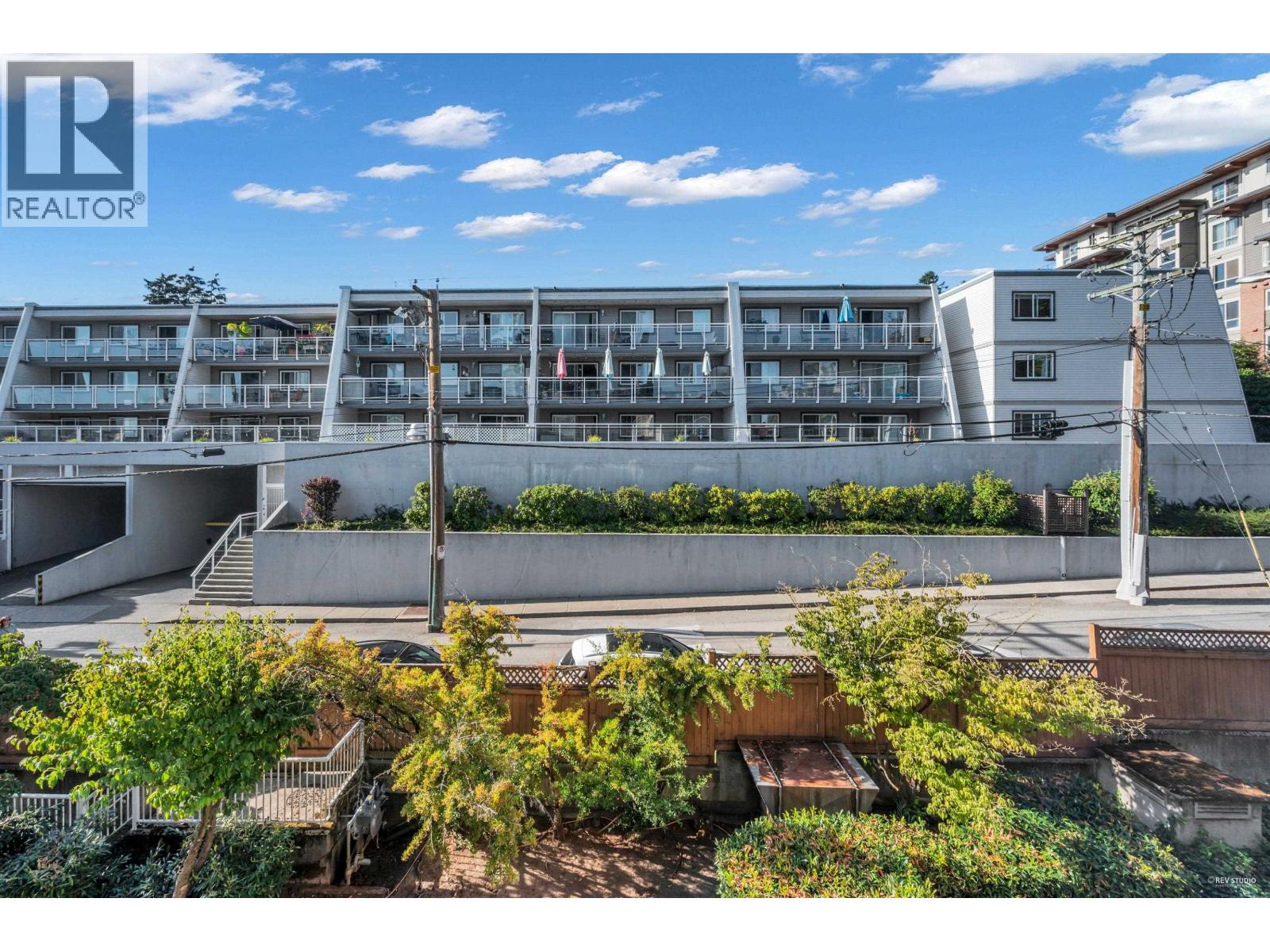 411 525 AGNES STREET, New Westminster