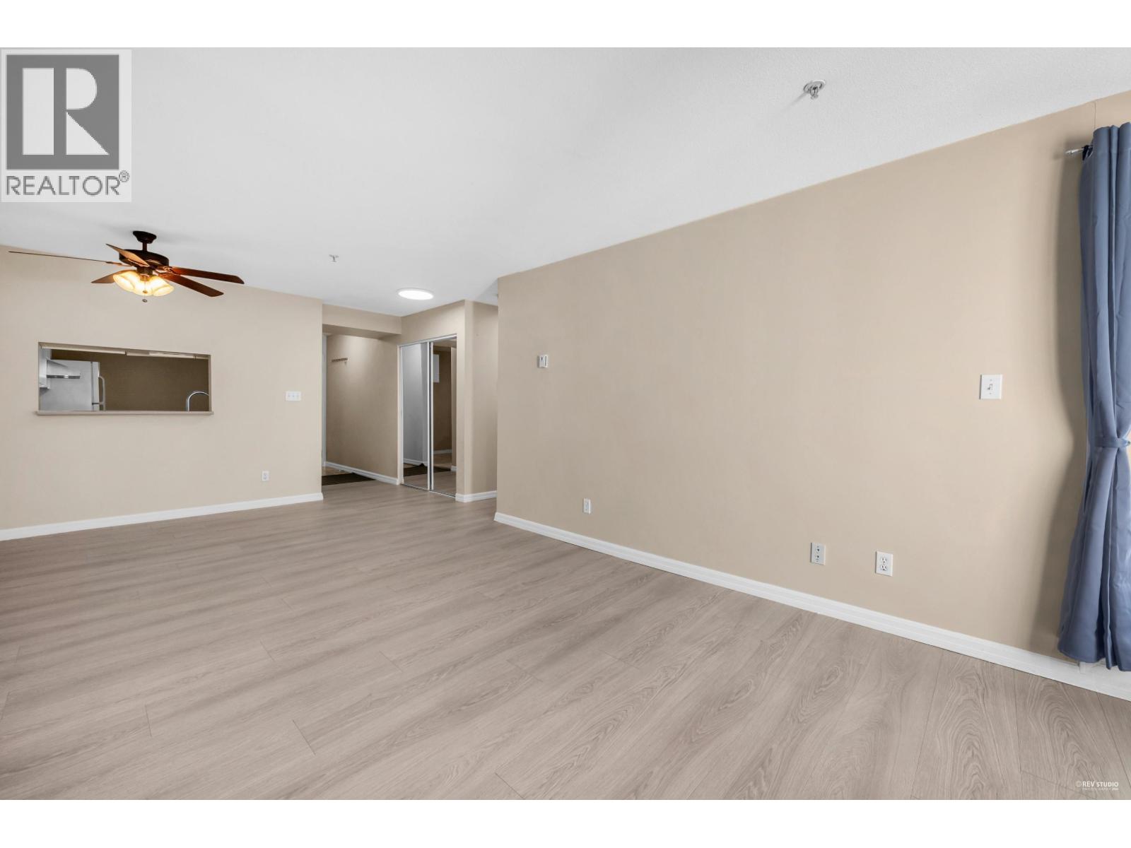 411 525 AGNES STREET, New Westminster