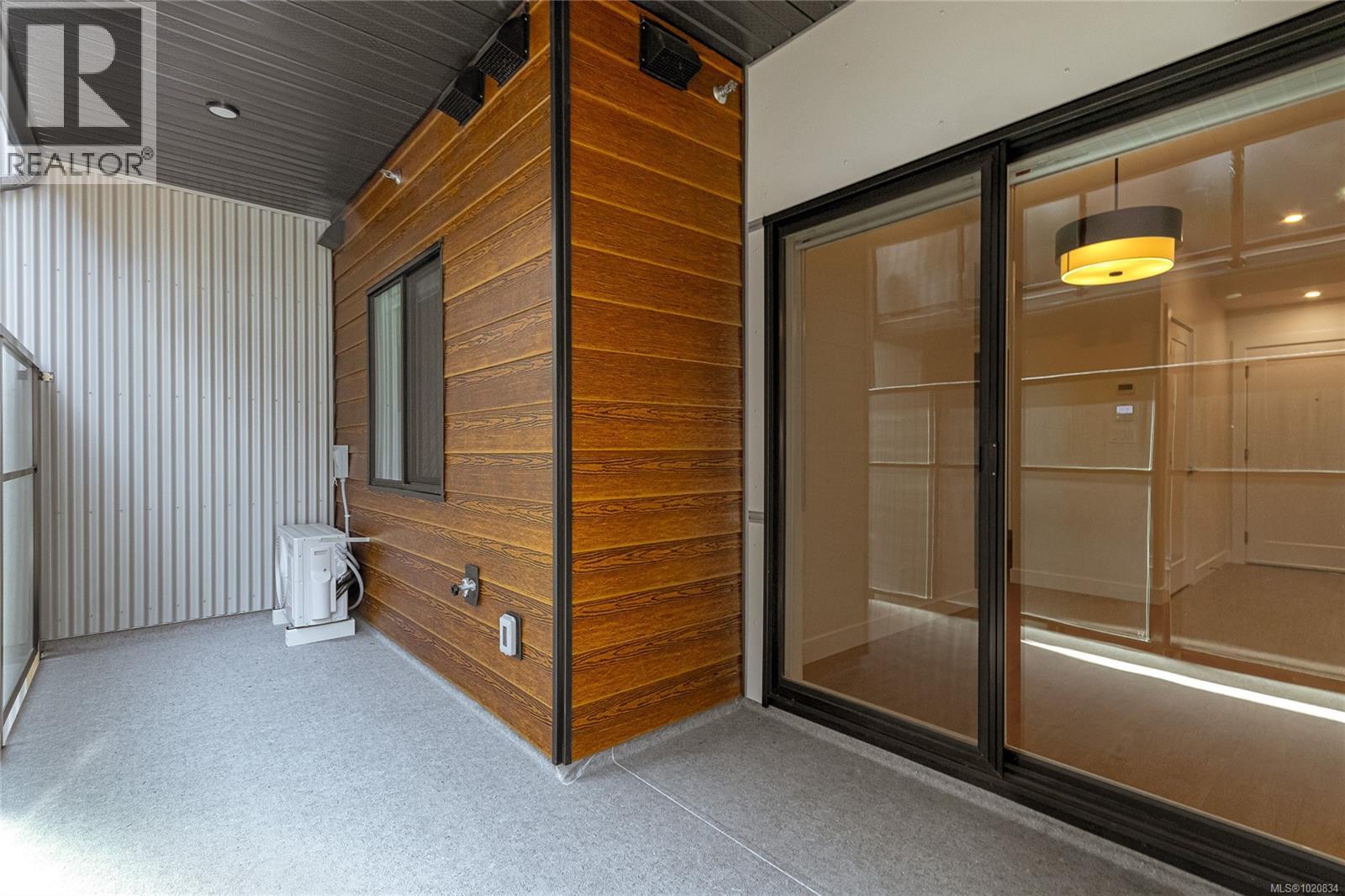 402 924 Jenkins Ave, Langford