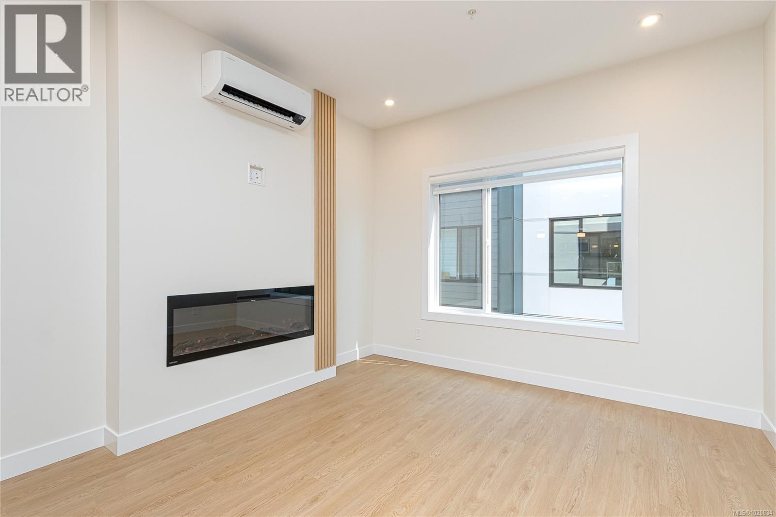 402 924 Jenkins Ave, Langford