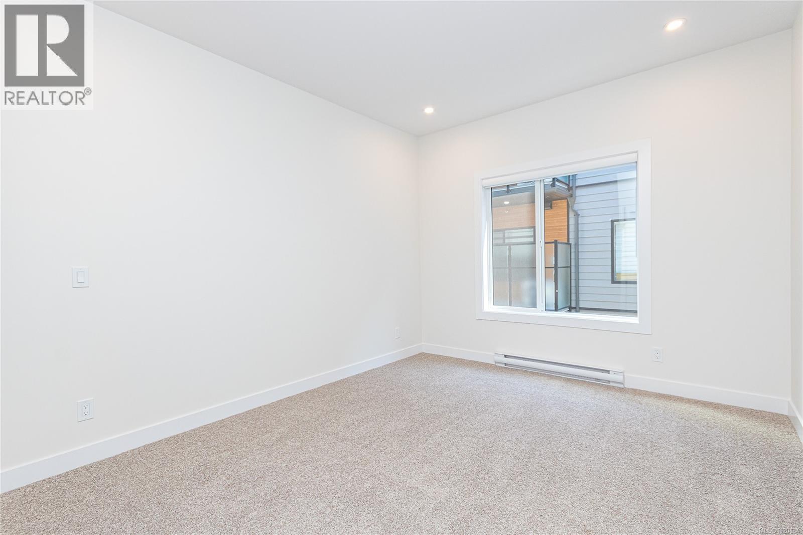 402 924 Jenkins Ave, Langford