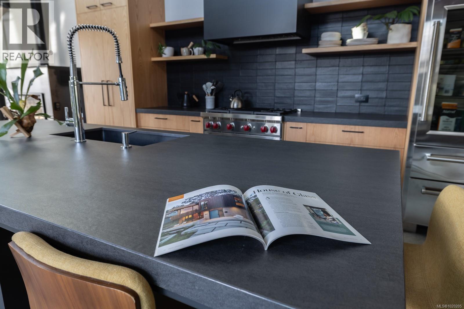 3025 Jackson St, Victoria