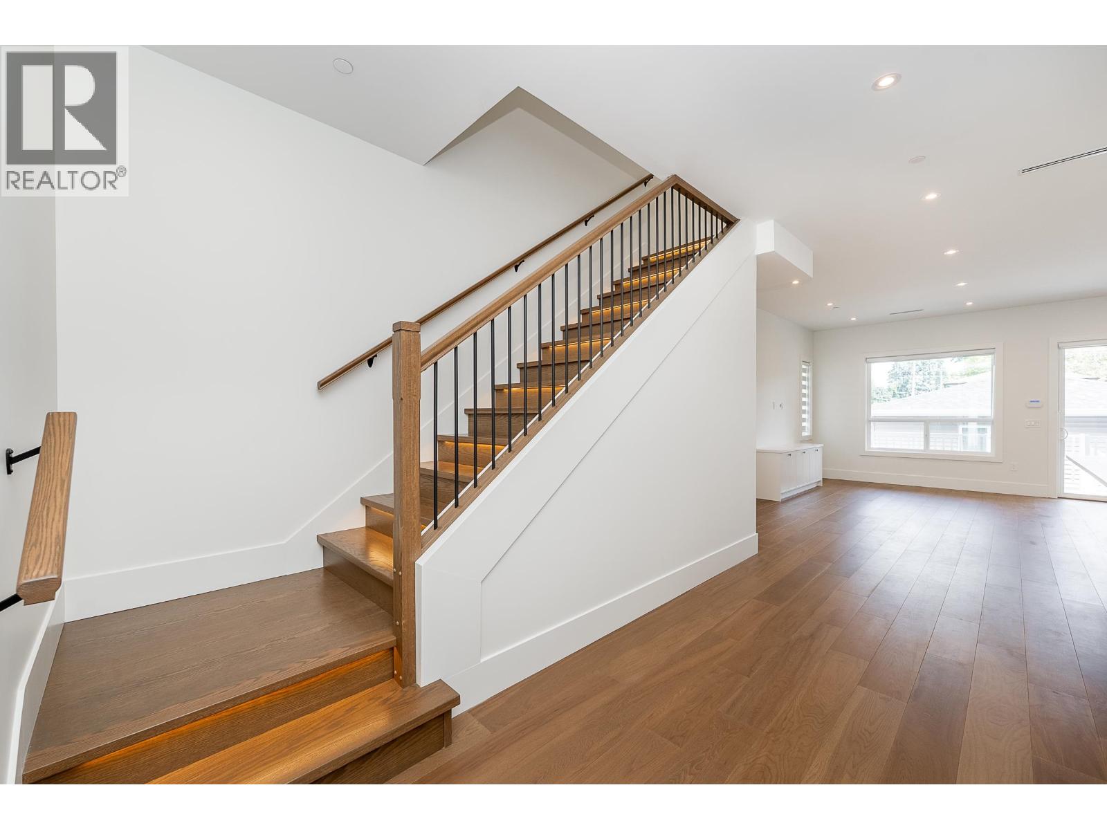 3380 EDINBURGH STREET, Port Coquitlam