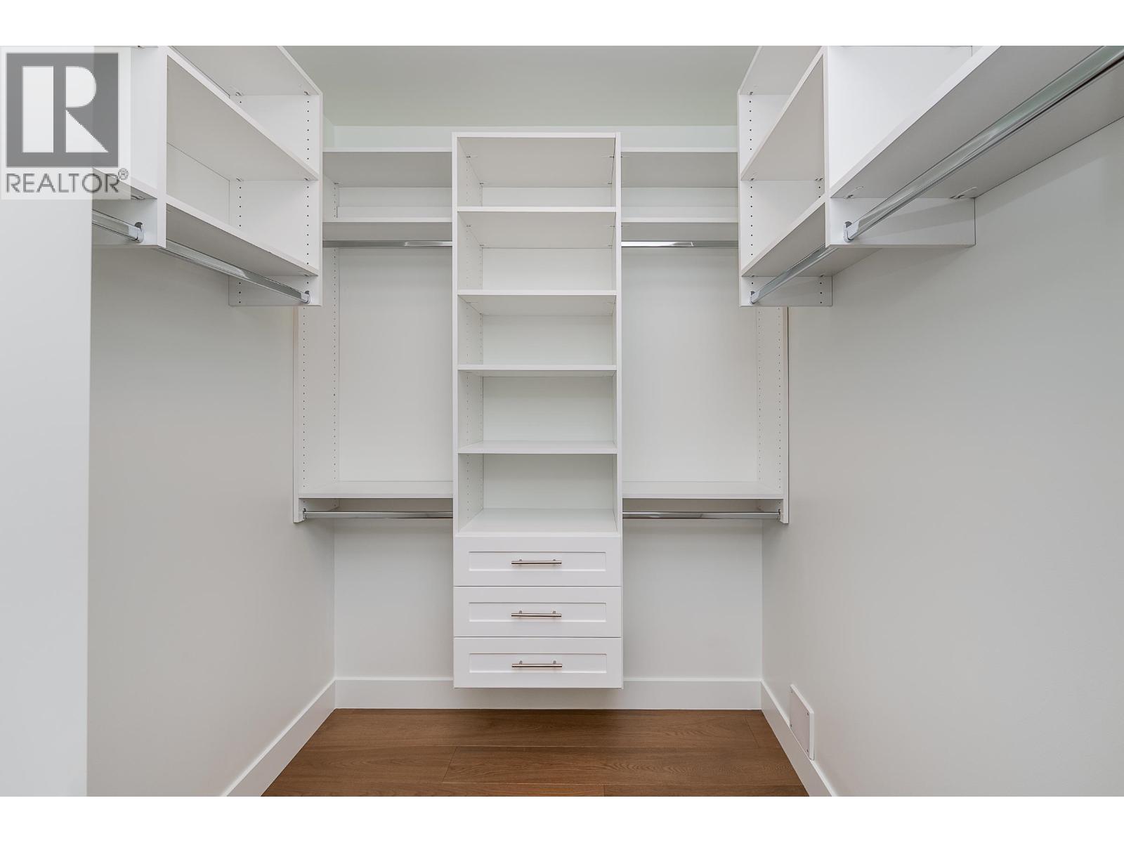 3380 EDINBURGH STREET, Port Coquitlam