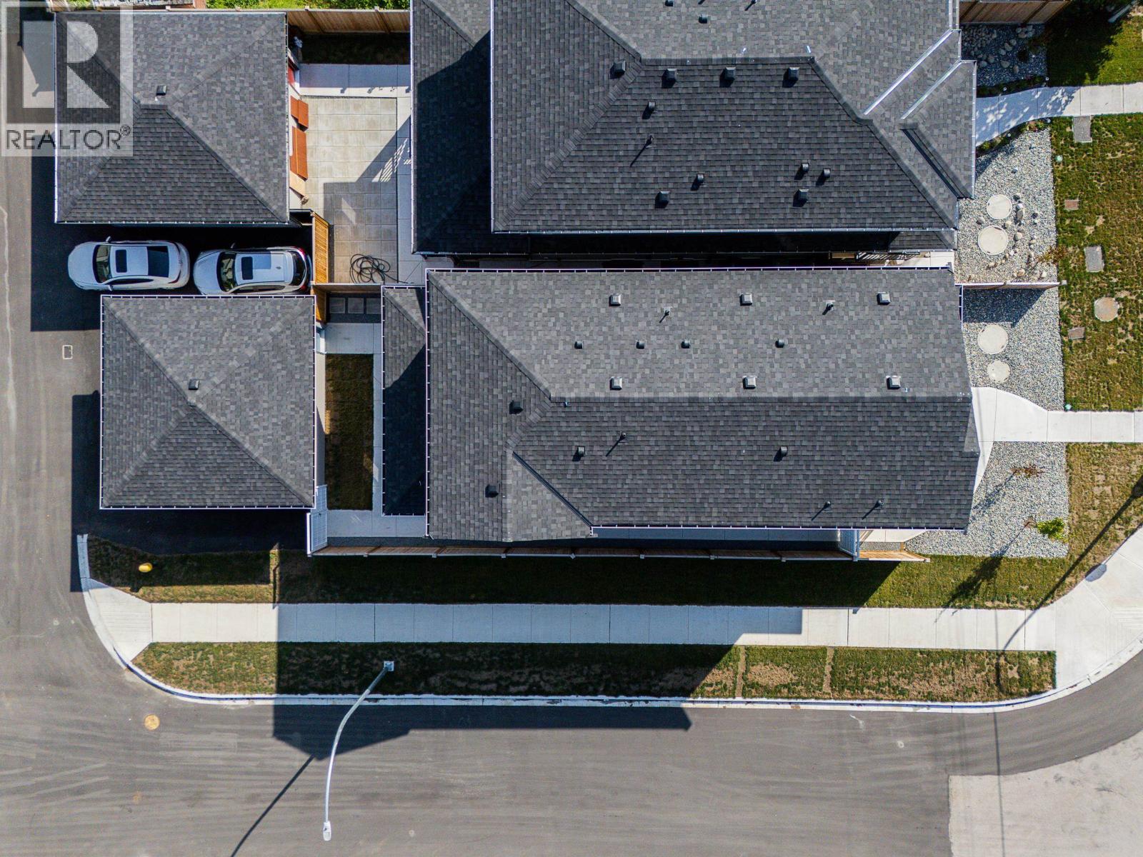 3380 EDINBURGH STREET, Port Coquitlam