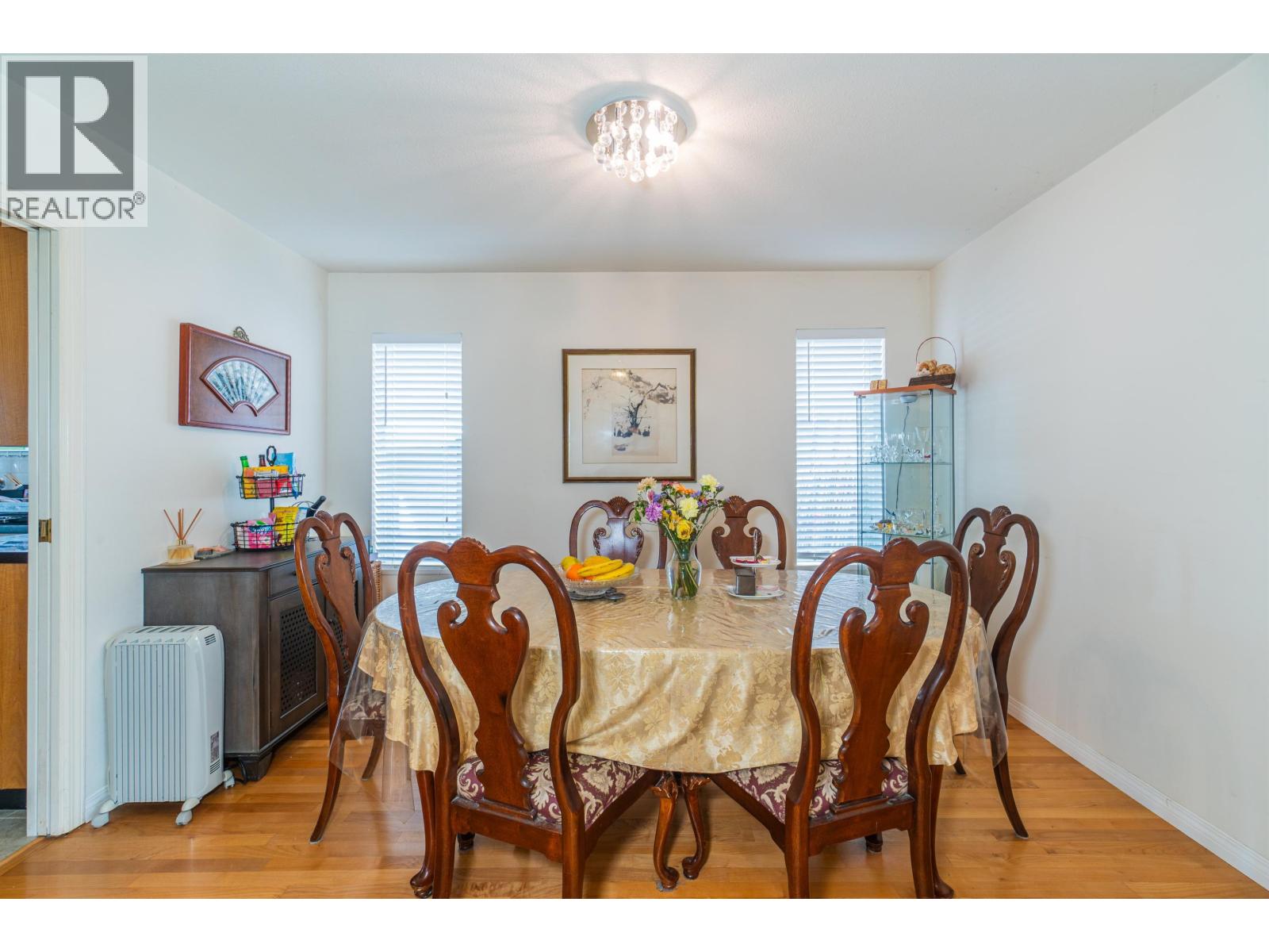 111 GROSVENOR AVENUE, Burnaby