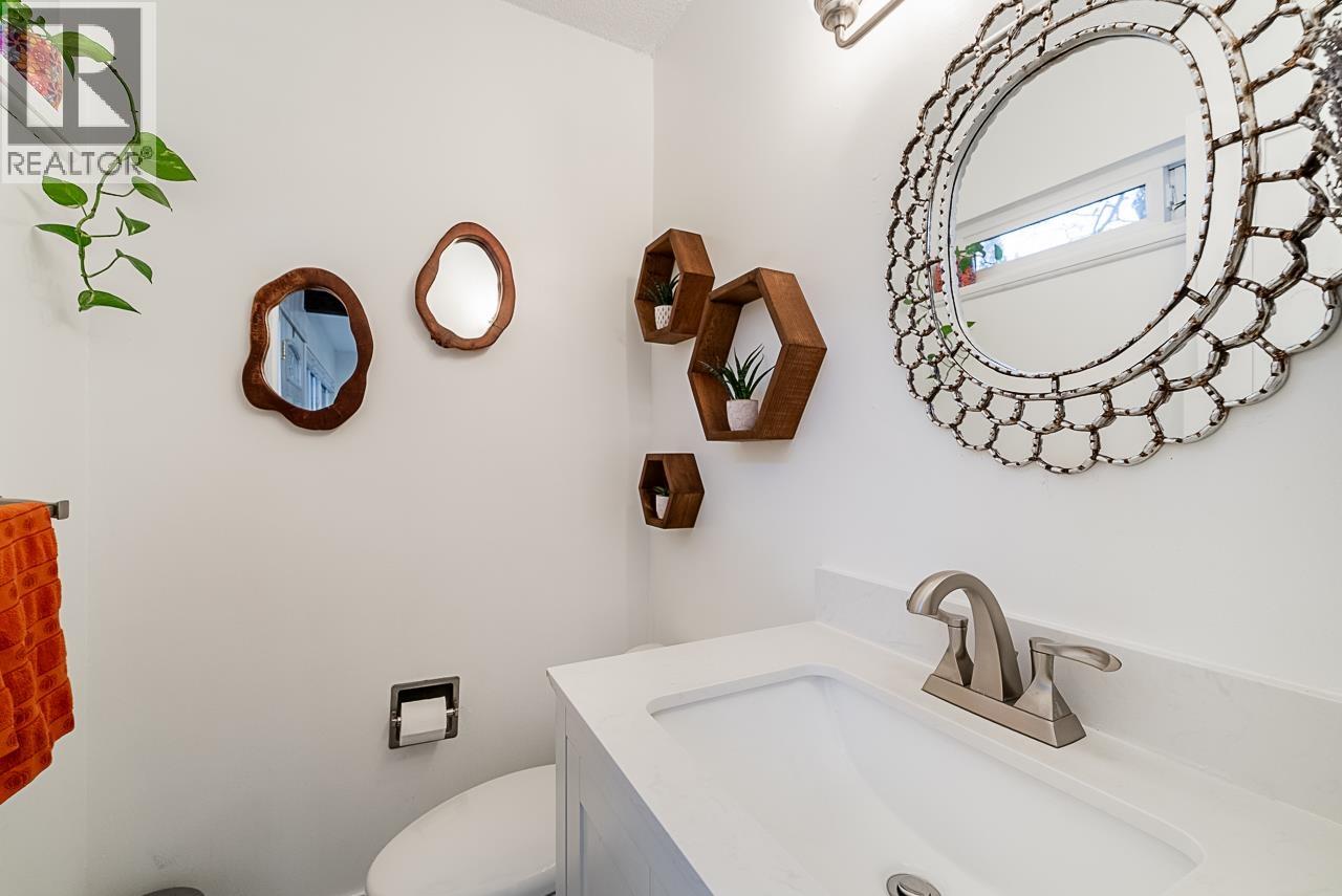 4790 FERNGLEN PLACE, Burnaby