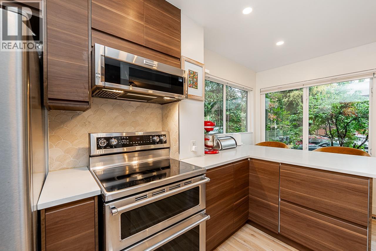 4790 FERNGLEN PLACE, Burnaby