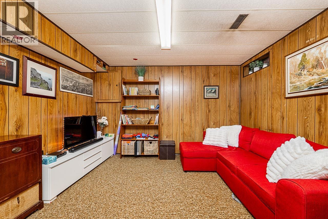 4790 FERNGLEN PLACE, Burnaby