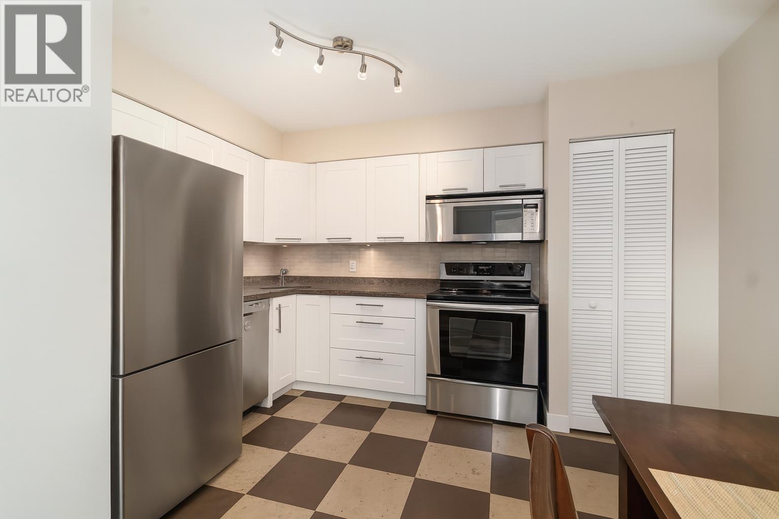 5 314 HIGHLAND WAY, Port Moody