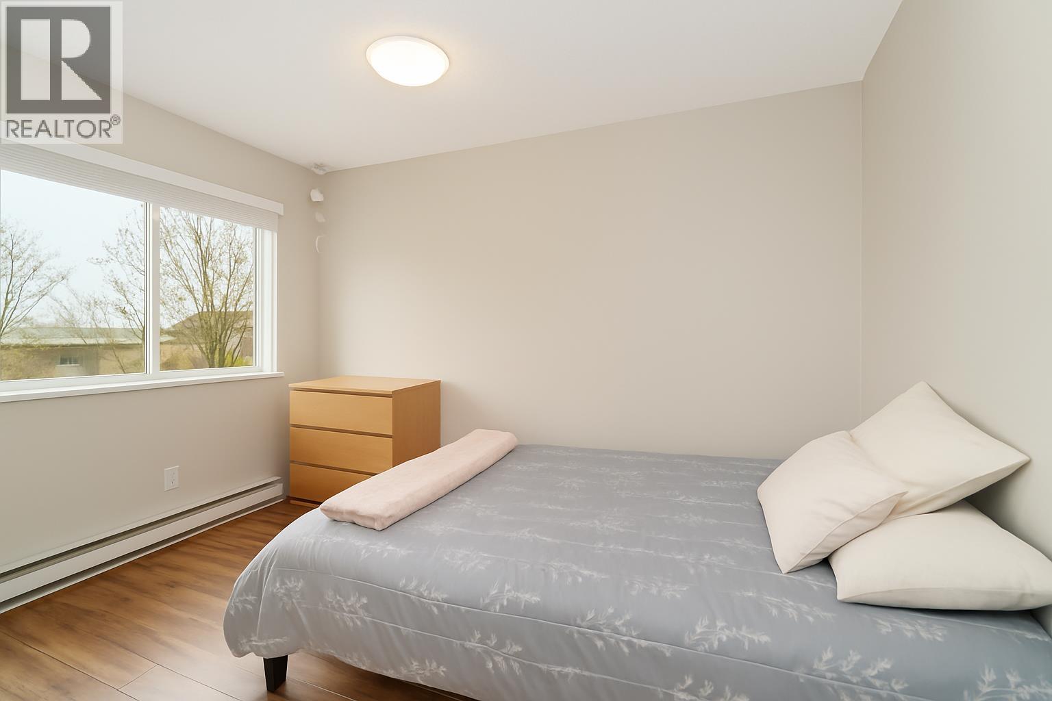 5 314 HIGHLAND WAY, Port Moody