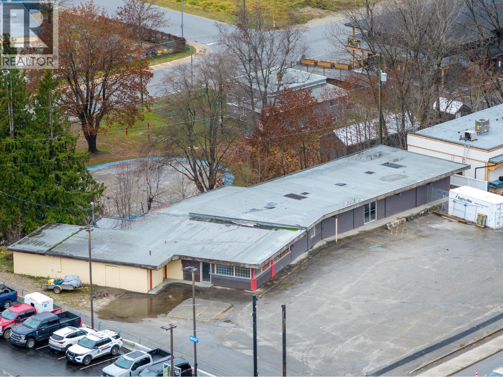  1407 Victoria Road, Revelstoke