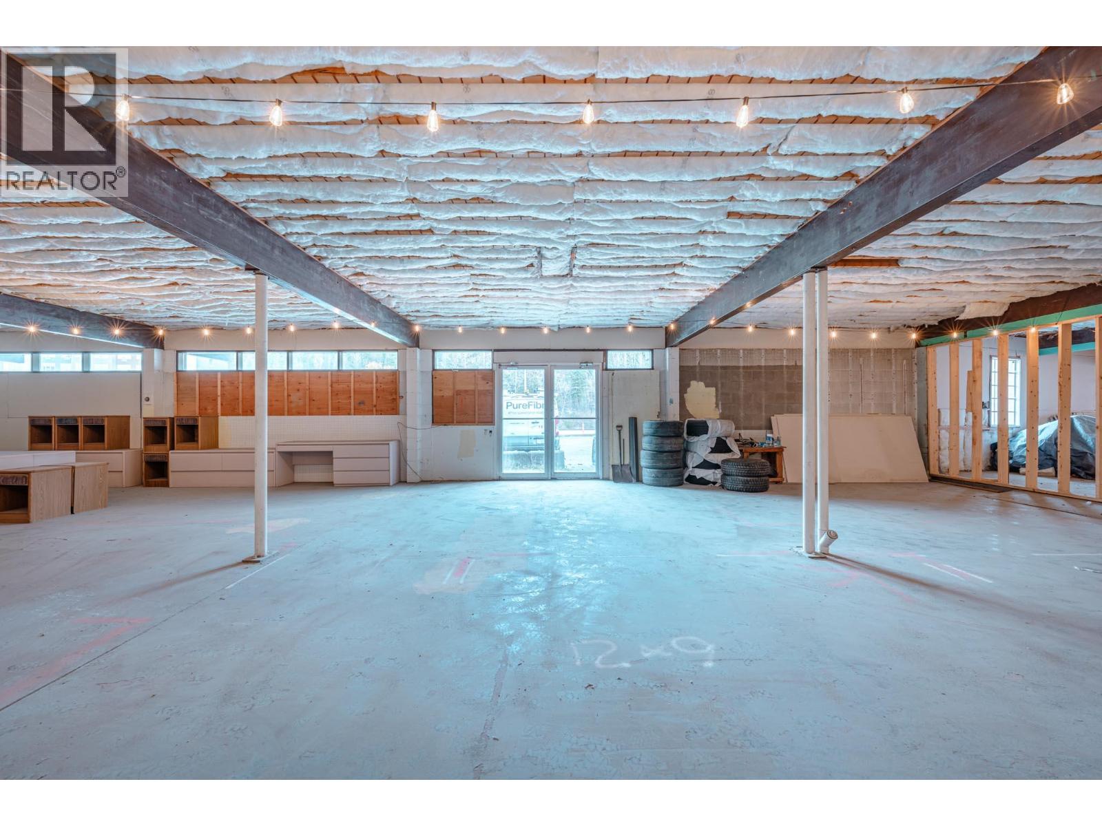  1407 Victoria Road, Revelstoke