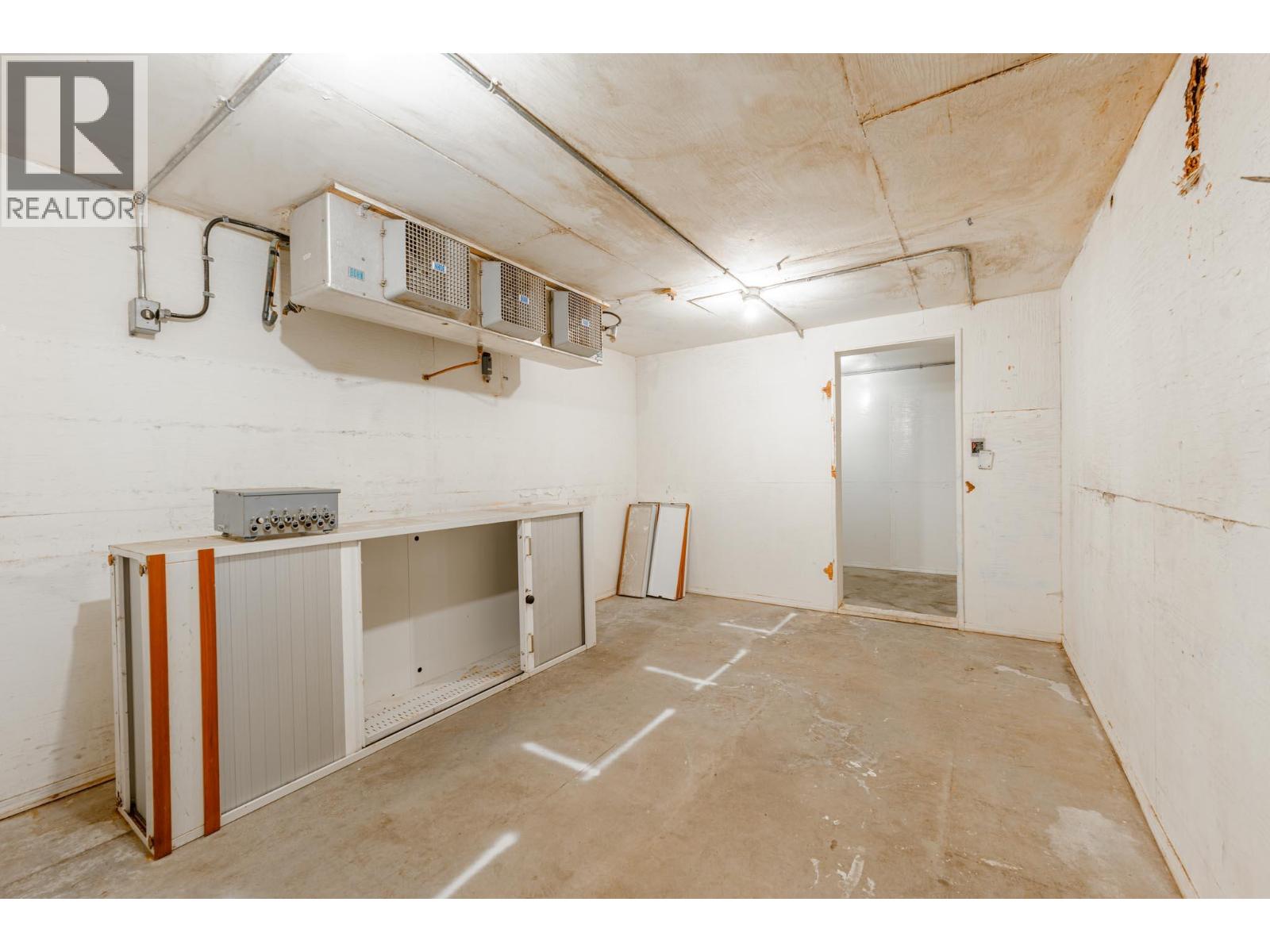  1407 Victoria Road, Revelstoke