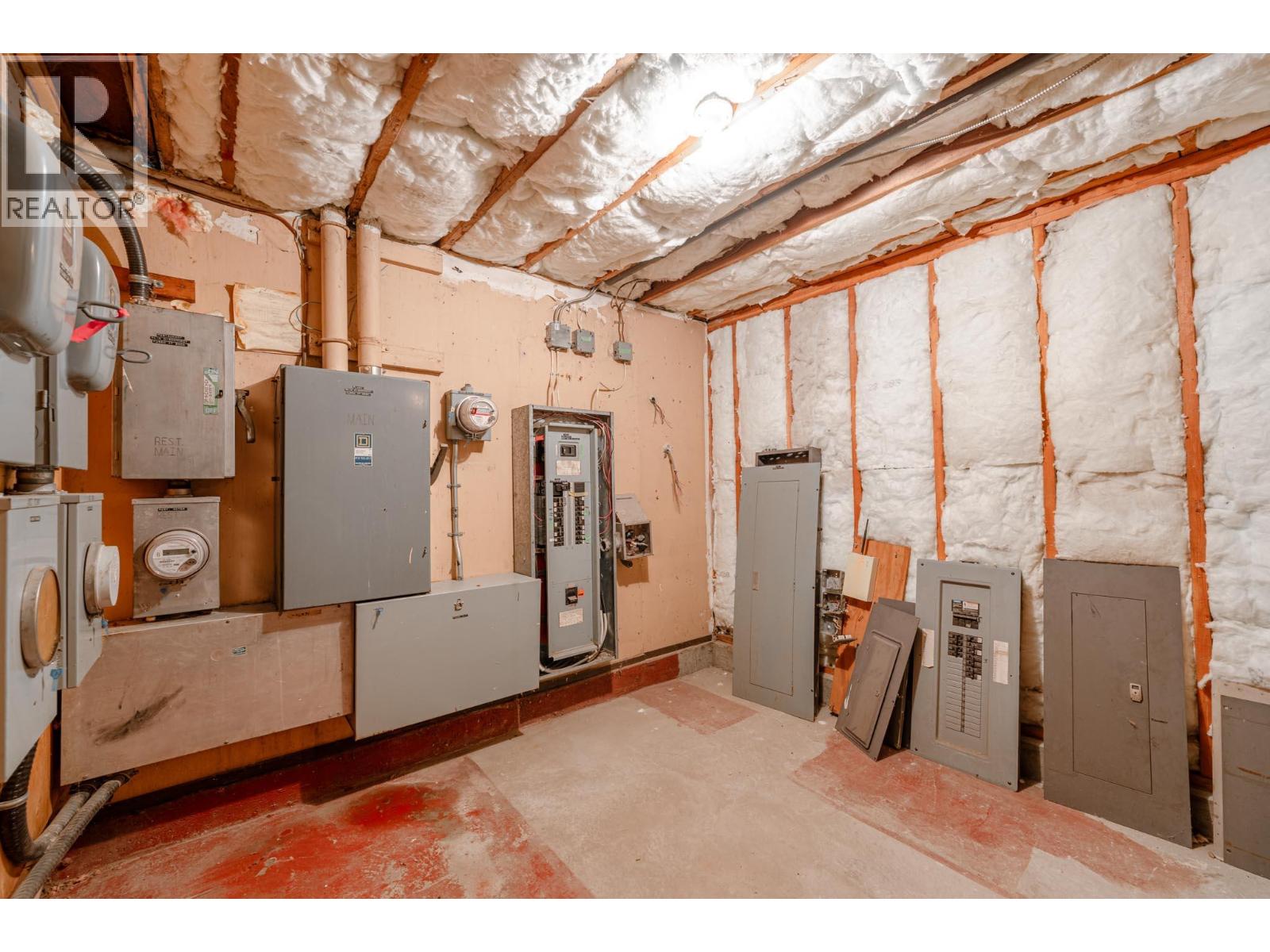  1407 Victoria Road, Revelstoke