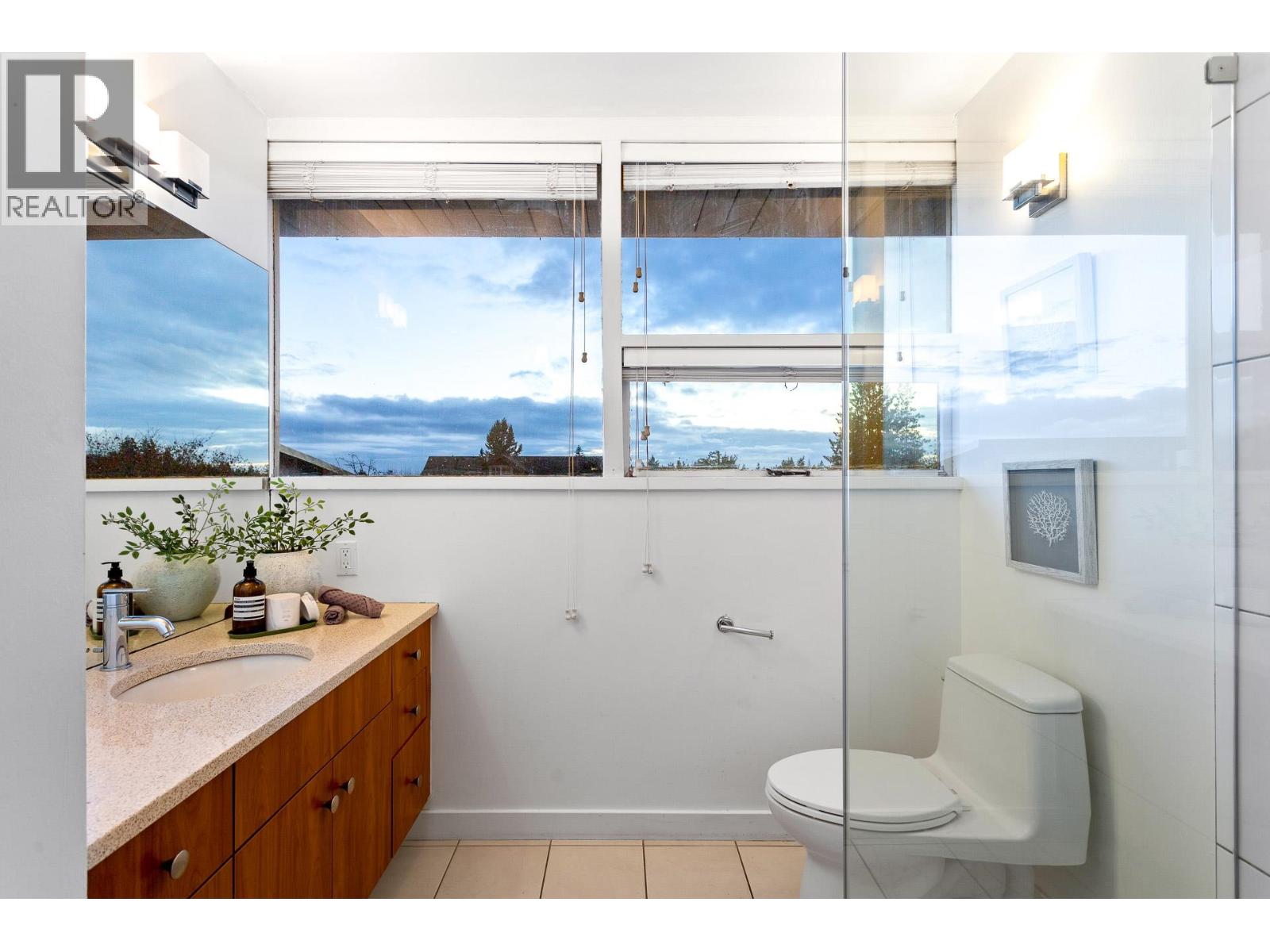 4150 CANTERBURY CRESCENT, North Vancouver