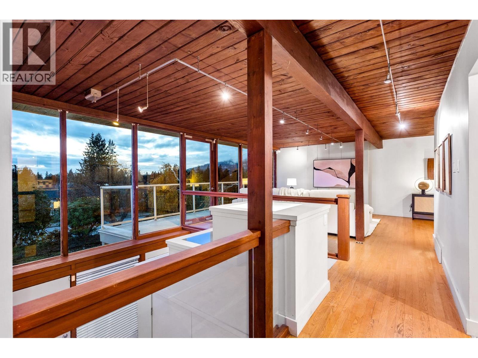 4150 CANTERBURY CRESCENT, North Vancouver