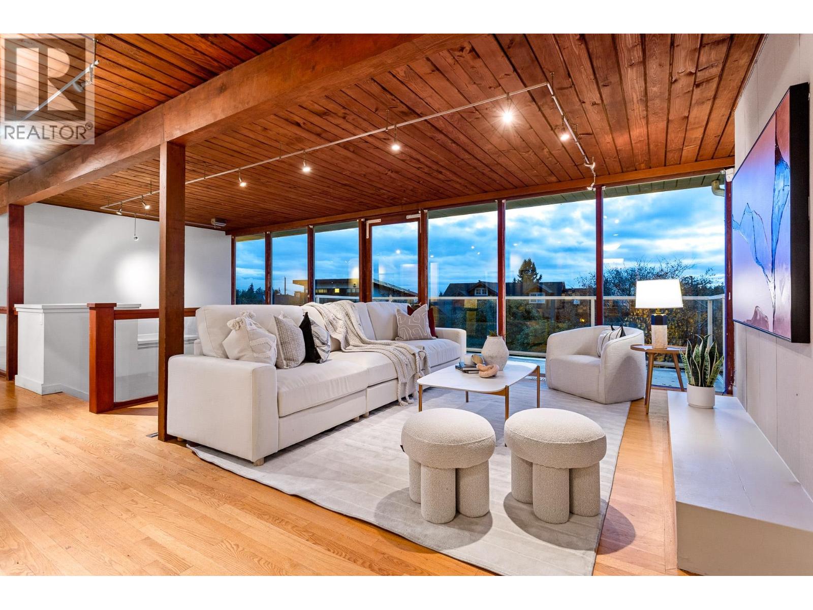 4150 CANTERBURY CRESCENT, North Vancouver