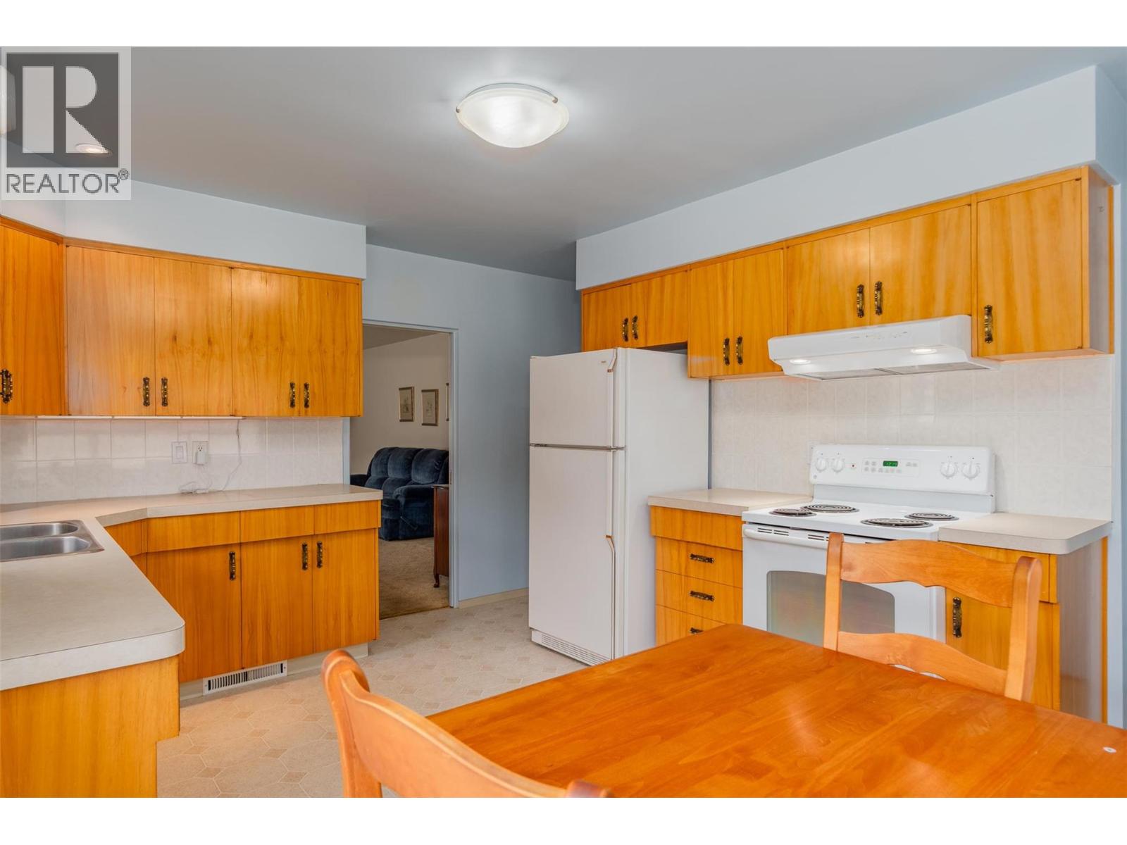 3410 Aster Drive, Trail